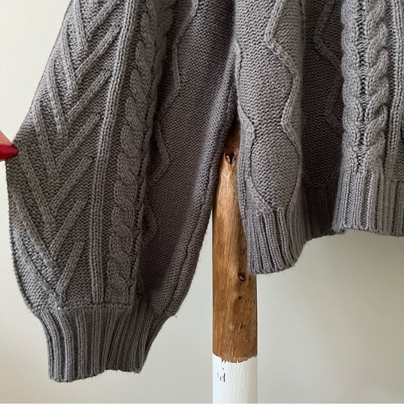 ✨3/$10✨ [shein curve] cable knit balloon sleeve turtleneck sweater gray XL - Picture 4 of 5